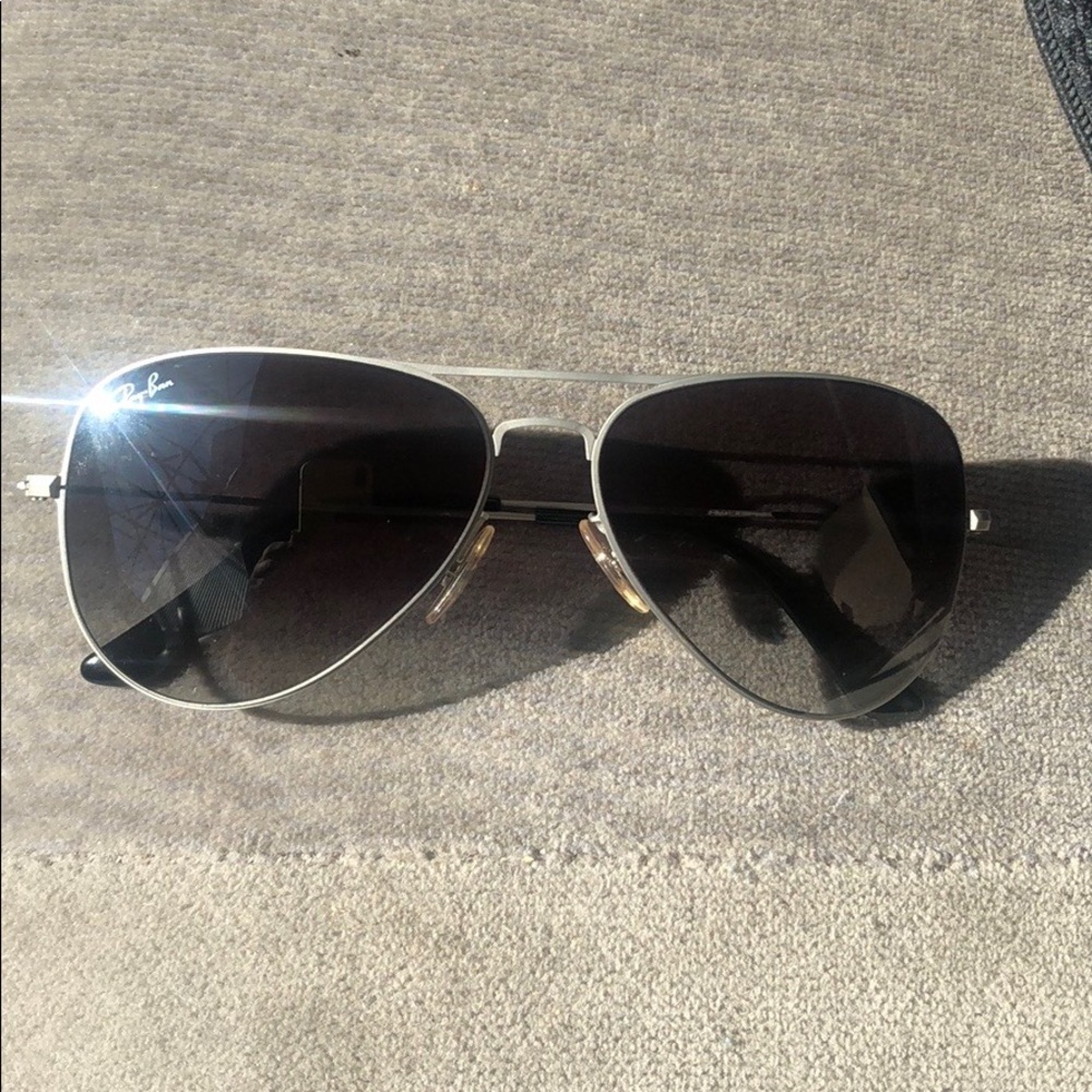 Ray ban aviator sunglasses